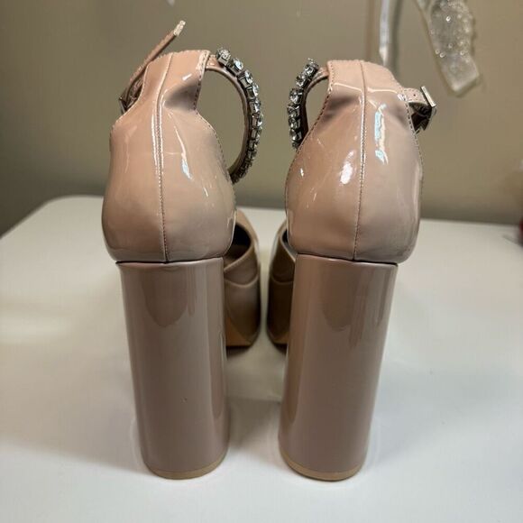 Lulus - Picture 6 of 11